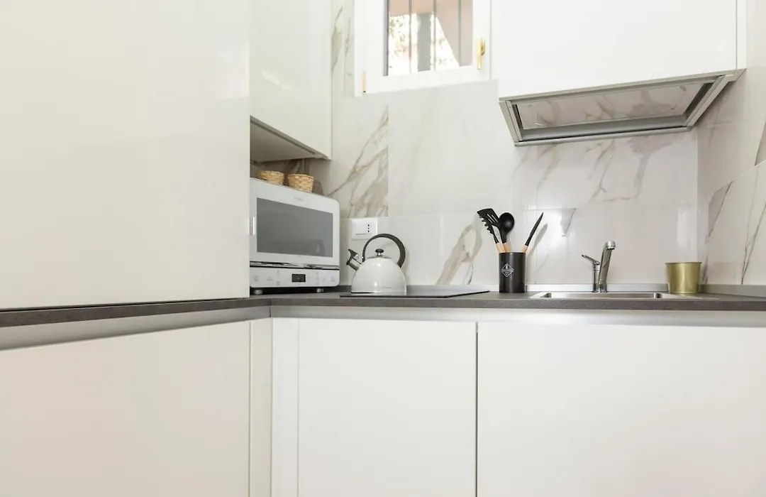 Flower Apartment - New Bright Home In Brera-1